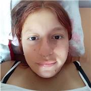 Profesora de apoyo para niños de 5 a 7 años